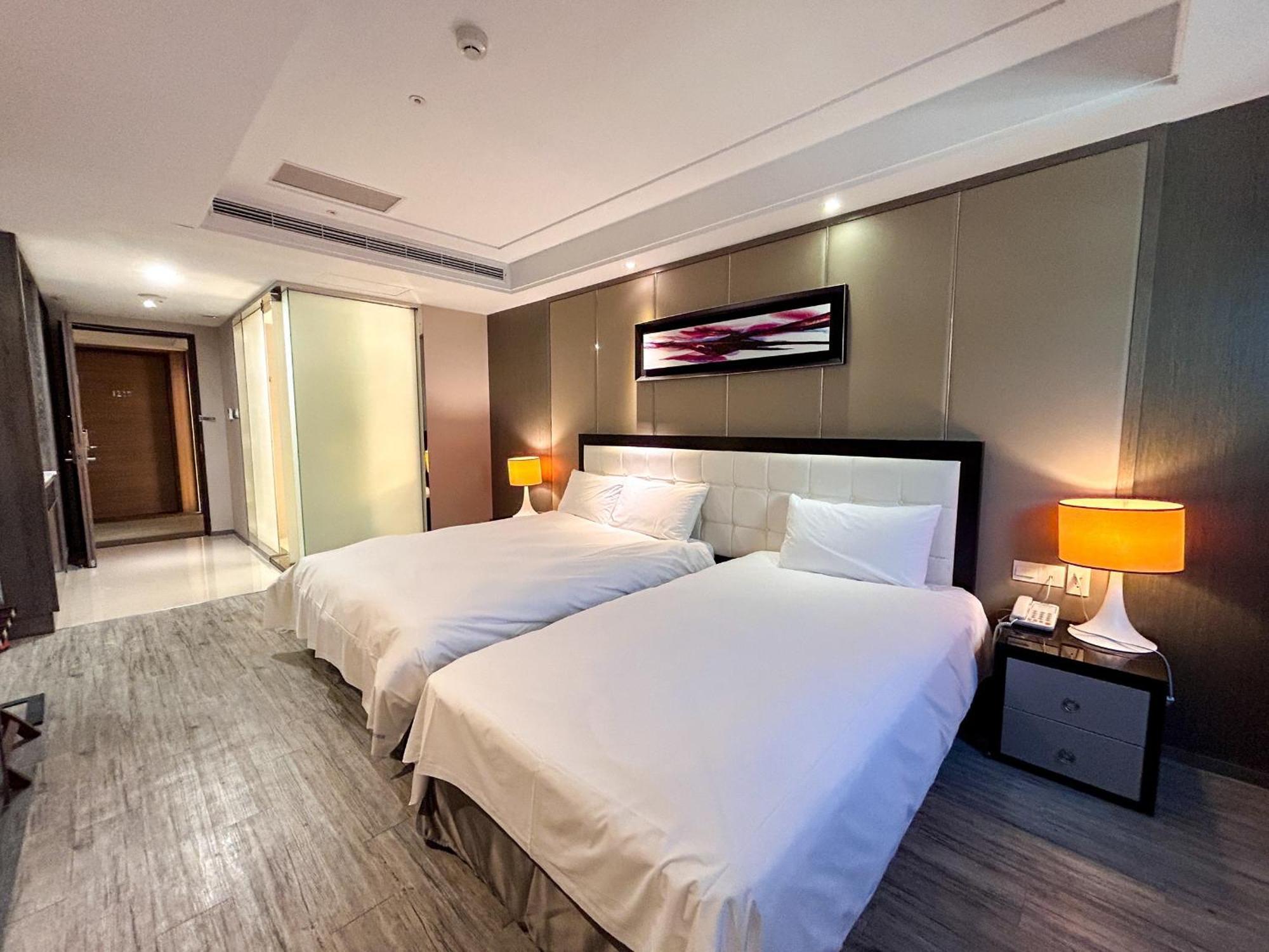 Royal Fine Hotel Kaohsiung Dış mekan fotoğraf