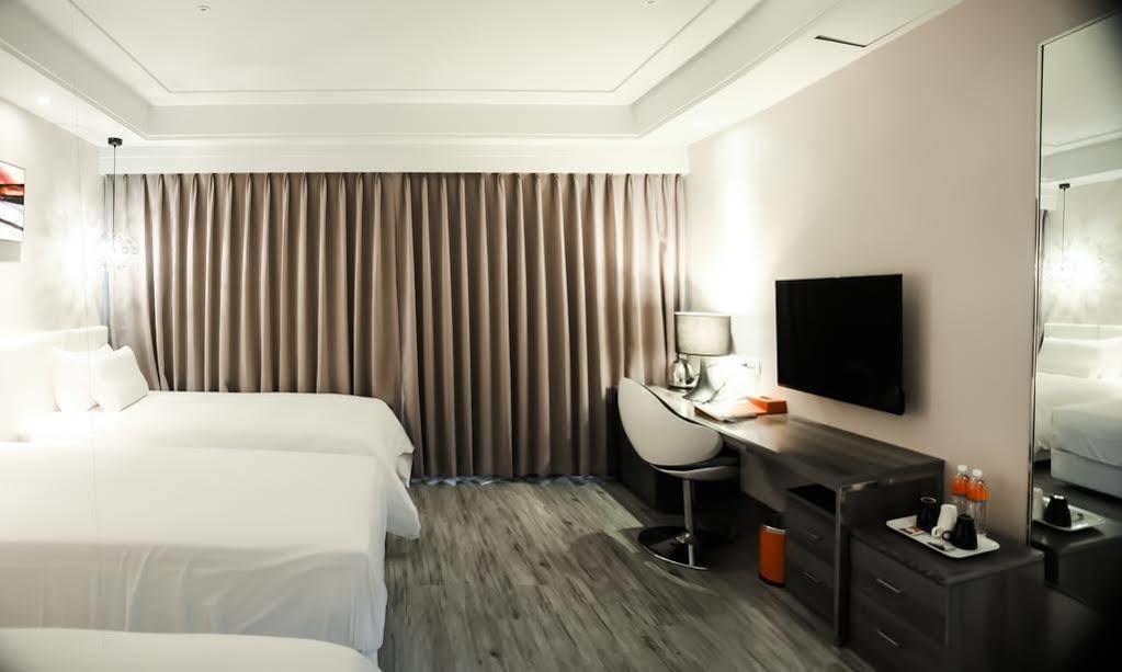 Royal Fine Hotel Kaohsiung Dış mekan fotoğraf